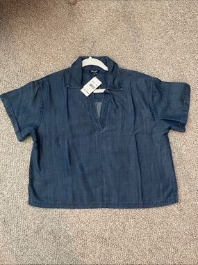 Splendid Indigo light weight Denim-Look Short Sleeve Popover
